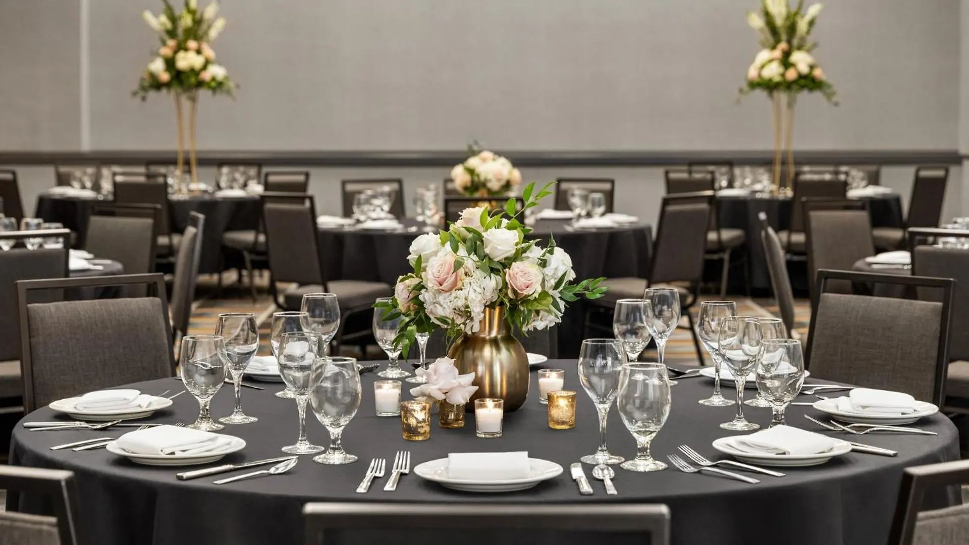 Hotel Crowne Plaza Louisville Airport Expo Ctr By Ihg