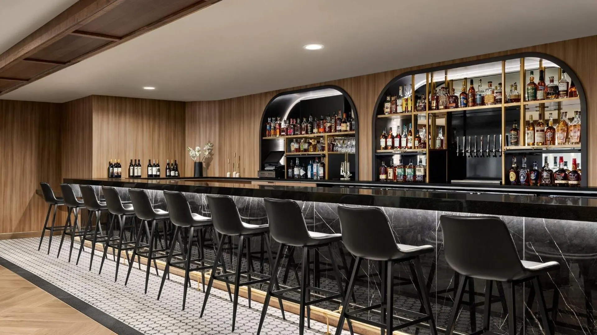 Crowne Plaza Louisville Airport Expo Ctr By Ihg
